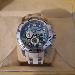 Invicta Men's Pro Diver SCUBA Master Of The Ocean White with Abalone Face